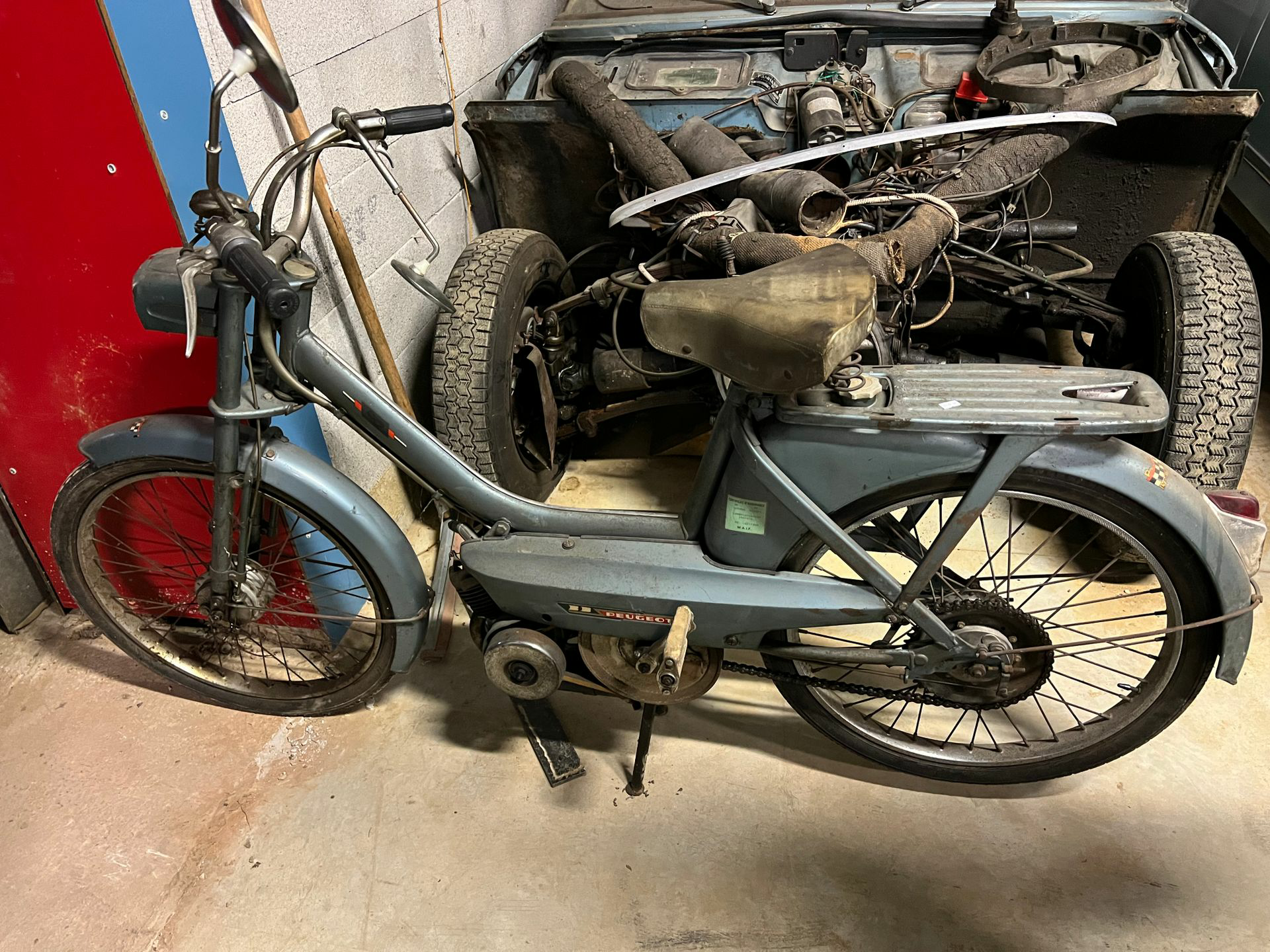 Réparation d'une moto Bebe CT